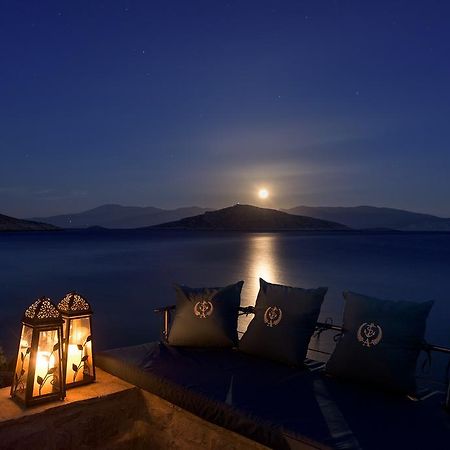 Villa Admiral'S House Chalki Town Exterior foto