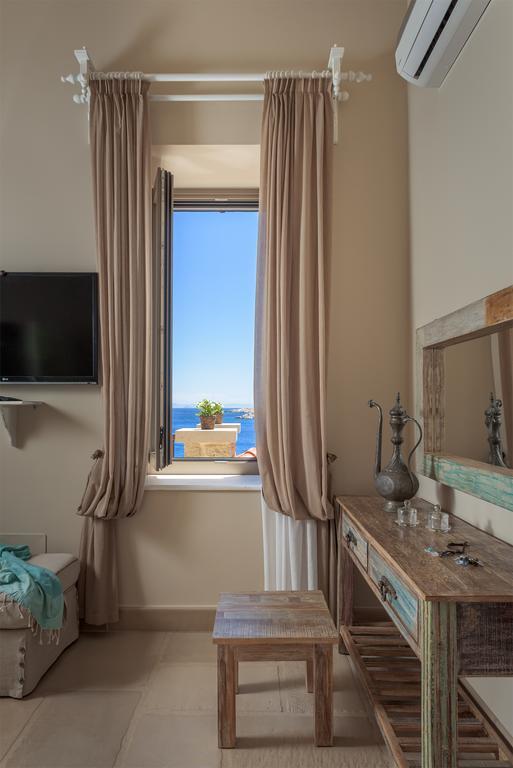 Villa Admiral'S House Chalki Town Exterior foto