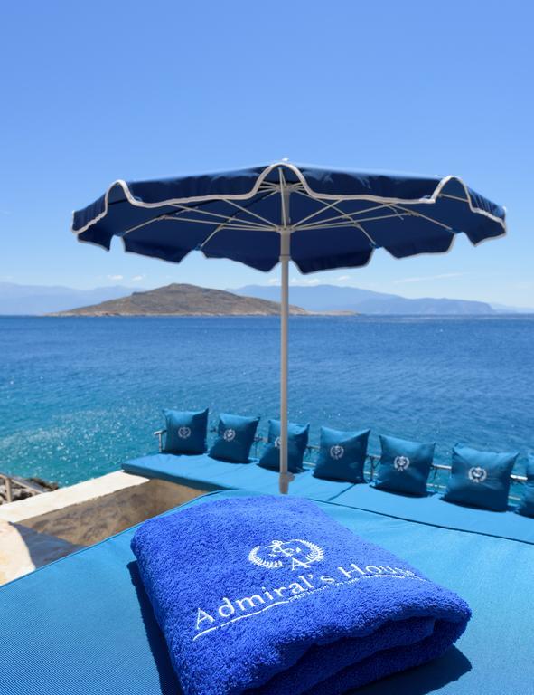 Villa Admiral'S House Chalki Town Exterior foto